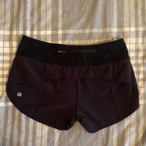 Lululemon Women's Speed Up Low-Rise Lined Short 2.5" Size 4 Black